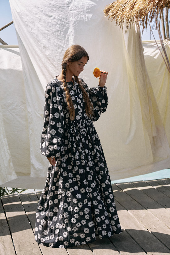 Anika Maxi Dress ~ White Cosmos